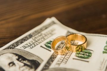 <strong>Advice On How To Handle Your Funds During Divorce</strong>